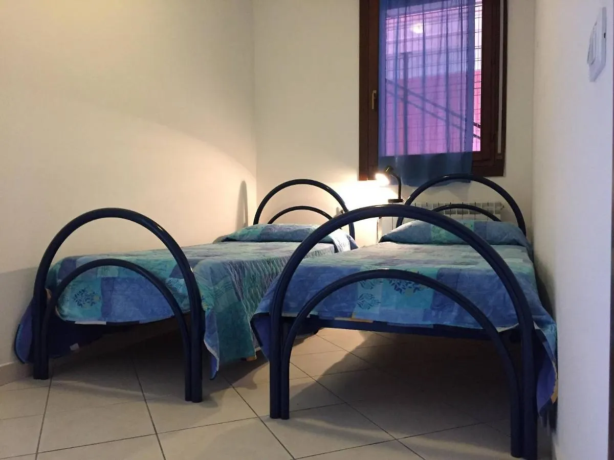 Airy Apartment With Balcony - Beahost Rosolina Mare