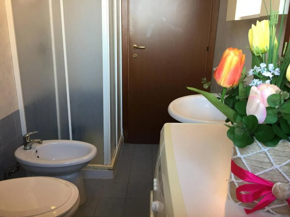 Airy Apartment With Balcony - Beahost Rosolina Mare 0*,  Italy