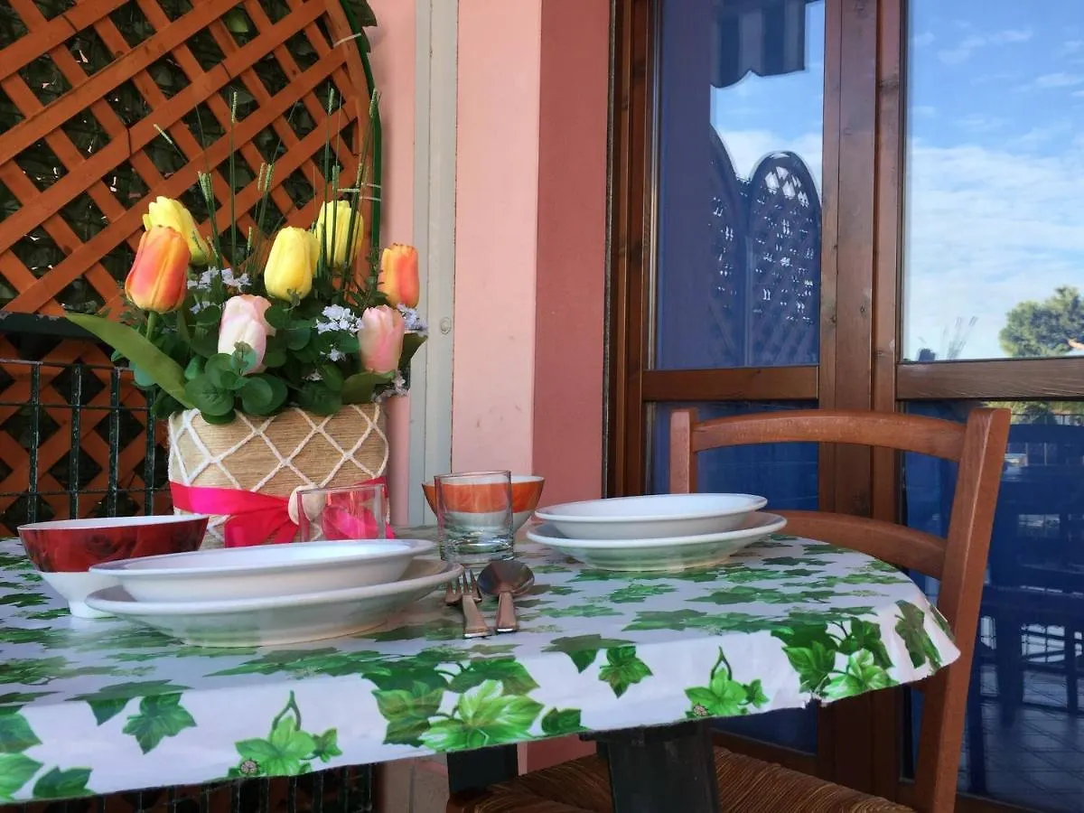 Airy Apartment With Balcony - Beahost Rosolina Mare